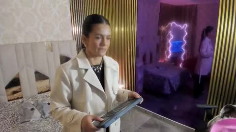 ROSALIN online show from September 9, 11:32 am