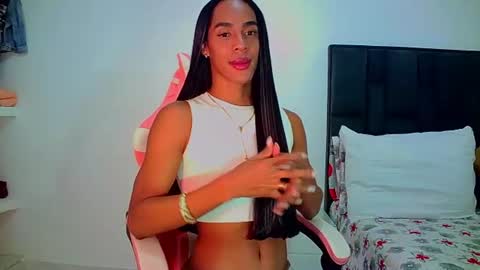 Rosalinda online show from June 18, 4:02 am