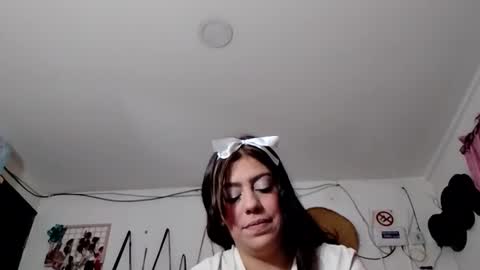 Snapshot of rosario_1996 chatting on December 3, 11:19 am rosario_1996 online show from December 3, 11:19 am