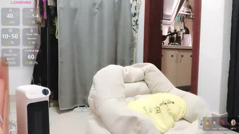 Snapshot of rose6688 chatting on January 8, 7:34 am rose online show from January 8, 7:34 am