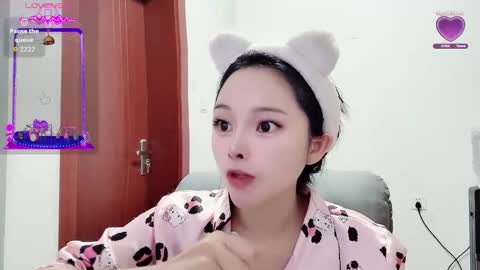 Snapshot of rose6688 chatting on October 20, 3:40 am rose online show from October 20, 3:40 am