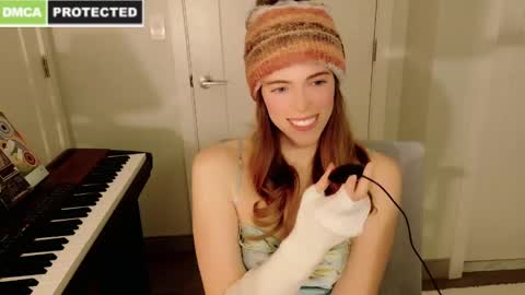 Snapshot of rose77782 chatting on January 8, 4:02 am rose77782 online show from January 8, 4:02 am