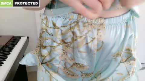 Snapshot of rose77782 chatting on January 13, 3:15 pm rose77782 online show from January 13, 3:15 pm