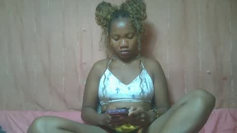 Snapshot of rose9794 chatting on June 24, 11:42 am Rose9794 online show from June 24, 11:42 am