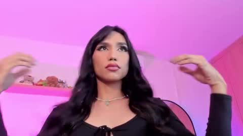 Snapshot of rose__saenz chatting on November 28, 8:00 pm Rose Saenz online show from November 28, 8:00 pm