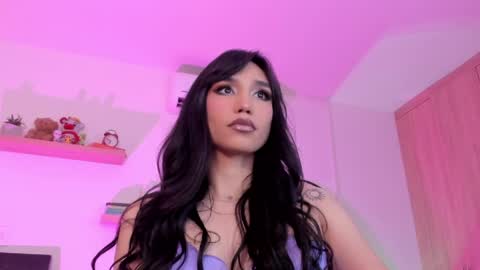 Rose Saenz online show from April 9, 7:30 pm