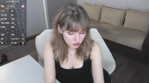 Rose but u can call me princess online show from March 10, 8:03 pm