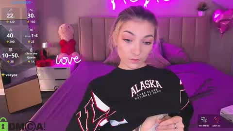 Kimberlly online show from February 28, 12:00 am