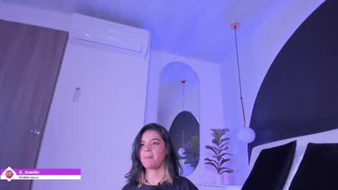 rose_jener06 online show from May 26, 5:20 pm