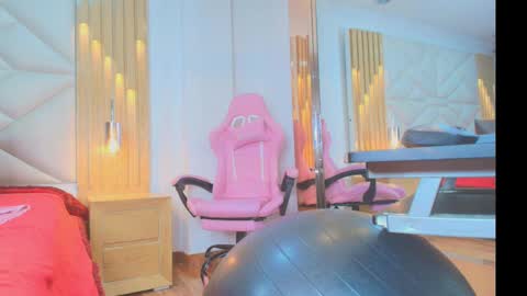        online show from November 14, 3:27 am