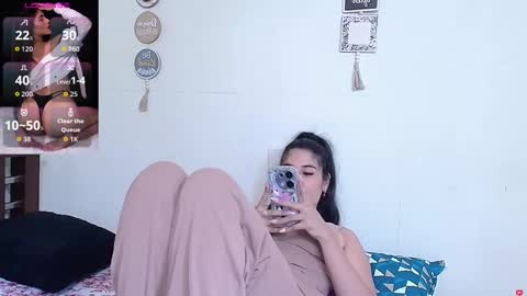 rose_towers4 online show from December 14, 6:23 pm