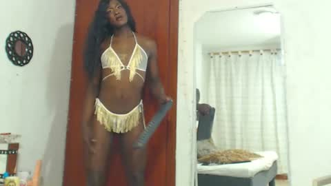 rose_valentiine online show from August 5, 1:25 pm