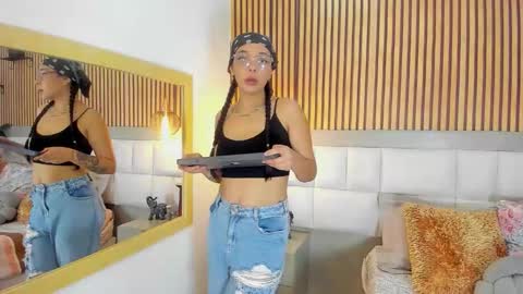 roseaurora online show from October 16, 12:39 pm