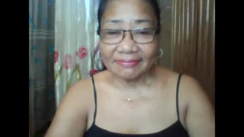 rosebelle66 online show from April 14, 2:39 am