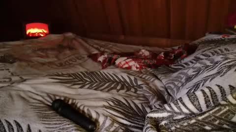 Snapshot of roseberryred chatting on February 23, 1:32 pm Roseberry online show from February 23, 1:32 pm