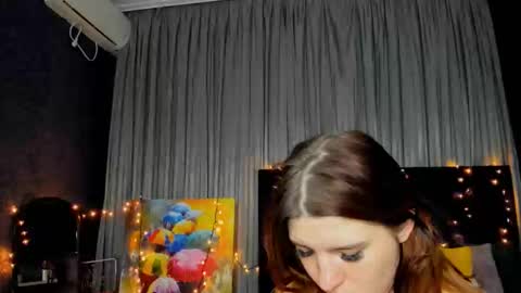 Snapshot of roseblanche2k chatting on January 20, 12:15 am Florin online show from January 20, 12:15 am