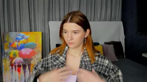 Snapshot of roseblanche2k chatting on February 17, 10:25 pm Florin online show from February 17, 10:25 pm