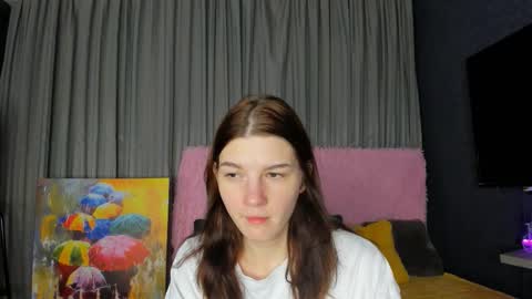 Snapshot of roseblanche2k chatting on November 26, 11:17 pm Florin online show from November 26, 11:17 pm