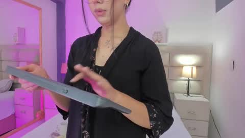 Rose online show from February 18, 8:03 pm