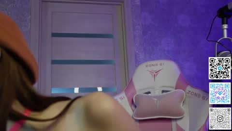 Snapshot of roseess_ chatting on March 3, 8:11 pm roseess_ online show from March 3, 8:11 pm