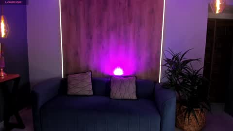 Snapshot of roseferrera chatting on December 27, 7:24 pm Rose online show from December 27, 7:24 pm