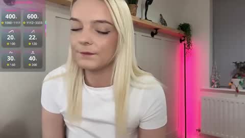 Snapshot of rosekate97 chatting on November 26, 8:32 pm rose97 online show from November 26, 8:32 pm