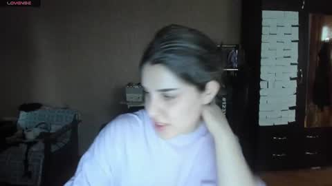 Snapshot of roselina_ chatting on June 28, 4:46 pm Rose online show from June 28, 4:46 pm
