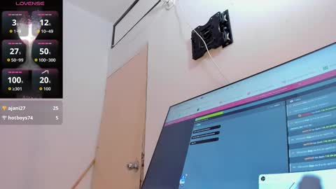 Snapshot of roselyn_caprice chatting on February 3, 6:40 am roselyn online show from February 3, 6:40 am