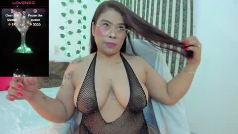 Snapshot of roselyn_caprice chatting on March 10, 2:38 am roselyn online show from March 10, 2:38 am