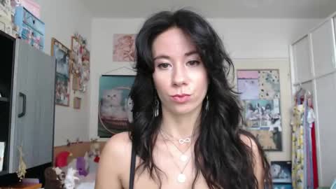 Rose online show from November 12, 11:54 am