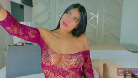 Snapshot of rosemarie__ chatting on May 12, 9:28 am Rose Marie online show from May 12, 9:28 am