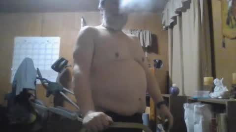 Snapshot of rosepanda chatting on February 26, 1:32 am Lost4gain online show from February 26, 1:32 am