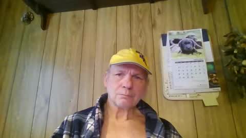 roses2u1958 online show from March 27, 6:52 am