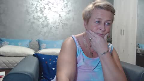 Snapshot of roses_and_lillies chatting on March 7, 5:17 pm Lovepinklilly online show from March 7, 5:17 pm