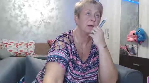 Lovepinklilly online show from December 22, 6:16 pm