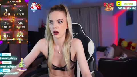 Abbygail online show from December 27, 9:43 pm