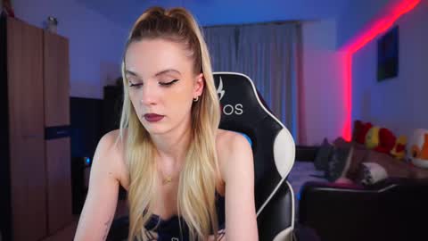 Abbygail online show from January 10, 8:48 pm