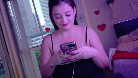 Snapshot of rosetaylorla chatting on December 28, 12:47 am Rose Taylor online show from December 28, 12:47 am