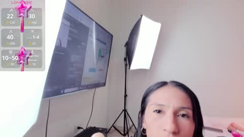 Snapshot of rosetemple chatting on January 8, 5:59 am Rose online show from January 8, 5:59 am