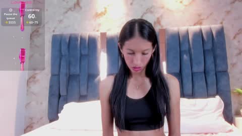 Snapshot of rosetemple chatting on January 21, 5:16 am Rose online show from January 21, 5:16 am