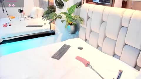 Snapshot of rosetemple chatting on October 16, 5:08 am Rose online show from October 16, 5:08 am