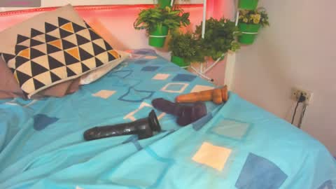 rosi_cooper online show from March 5, 2:12 pm