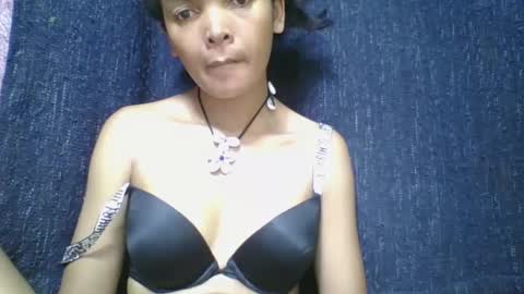 rosia685234 online show from March 3, 5:39 pm