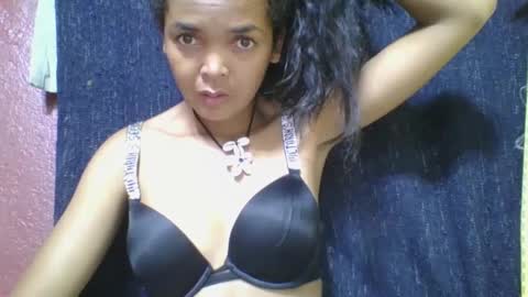 rosia685234 online show from March 4, 6:39 pm