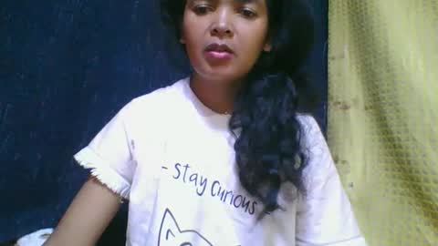 rosia685234 online show from October 9, 7:06 am