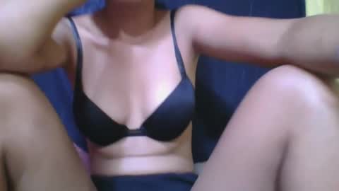 rosia685234 online show from February 16, 3:35 am