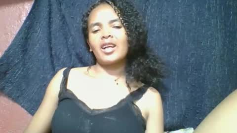 Snapshot of rosia685234 chatting on May 2, 6:57 pm rosia685234 online show from May 2, 6:57 pm