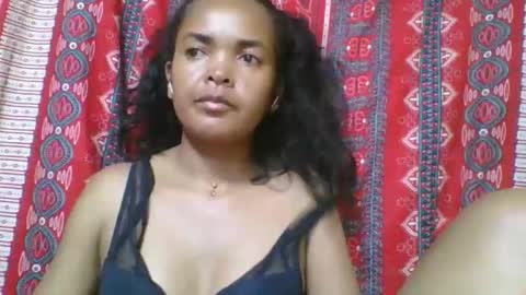 Snapshot of rosia685234 chatting on May 16, 2:16 pm rosia685234 online show from May 16, 2:16 pm