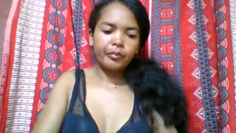 Snapshot of rosia685234 chatting on May 21, 2:40 am rosia685234 online show from May 21, 2:40 am