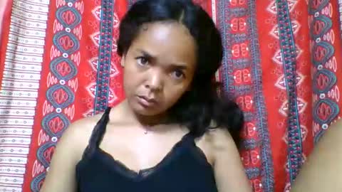 Snapshot of rosia685234 chatting on May 23, 3:01 am rosia685234 online show from May 23, 3:01 am